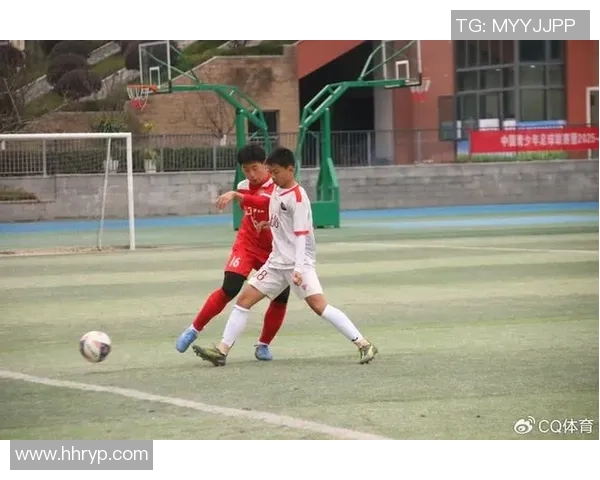 重庆足球明星崛起之路：从青训到职业赛场的奋斗与荣耀